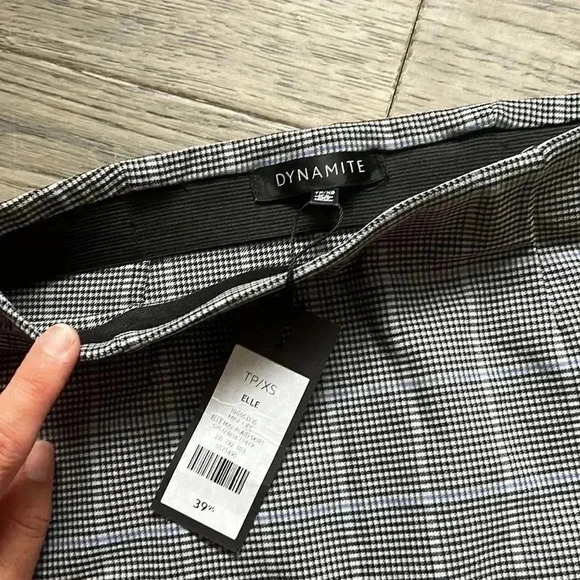 ✨🆕dynamite🆕✨ | Elle blue  plaid mini skirt - Picture 6 of 10